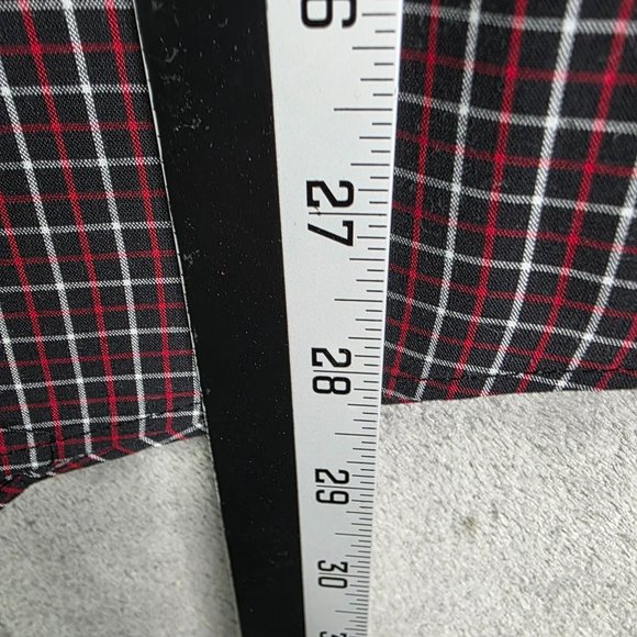 Mens Chaps Red & Black Plaid Shirt Classic Fit Long Sleeve Button Down Size M - Picture 8 of 9